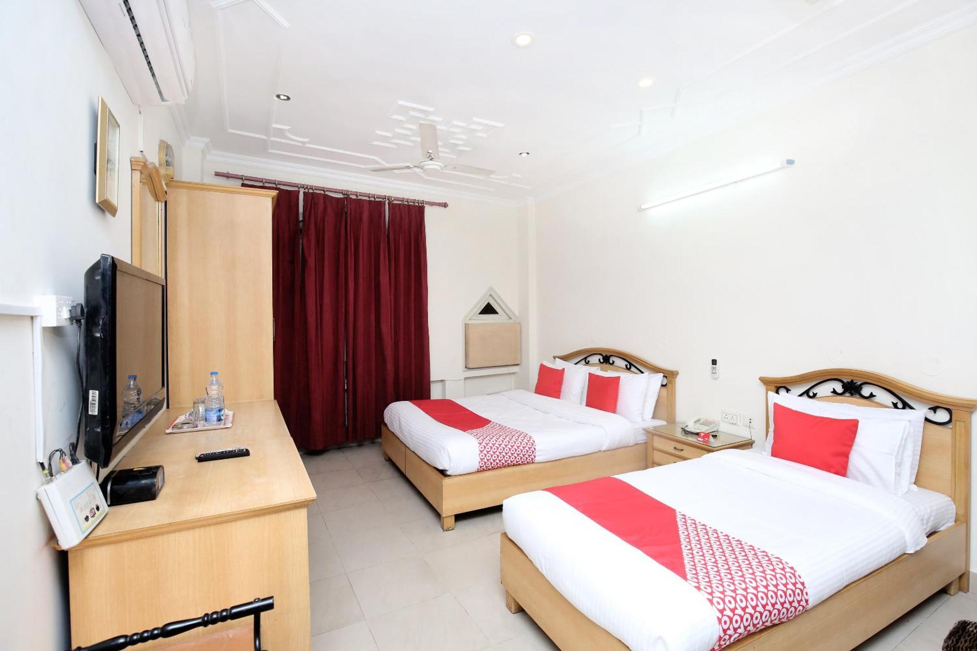 Hotel O Le Bon Ton Ludhiana Exterior foto